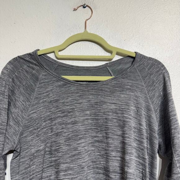 Athleta Marled Gray Speedlight Seamless Long Sleeve Top Sz M - Picture 3 of 10